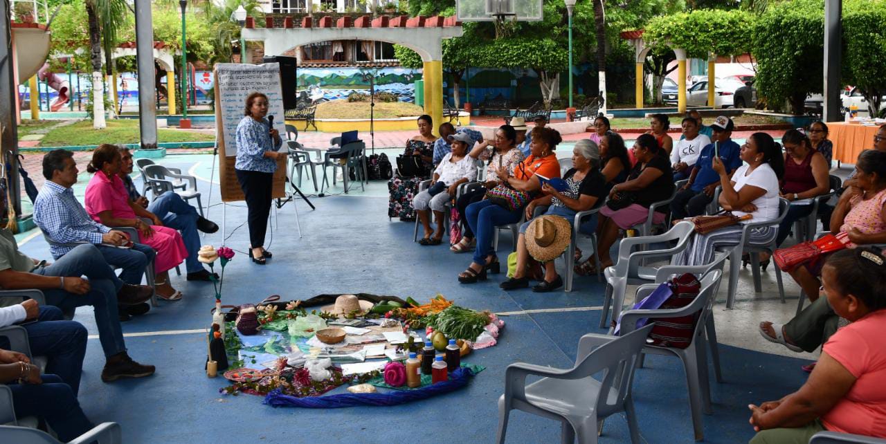 Inician talleres Municipales de Derechos Agrarios de las mujeres en Coyuca de Benítez: SEMUJER