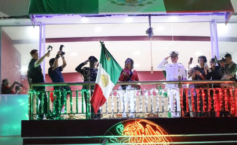 Conmemora Abelina López Rodríguez los 213 años del Grito de Independencia