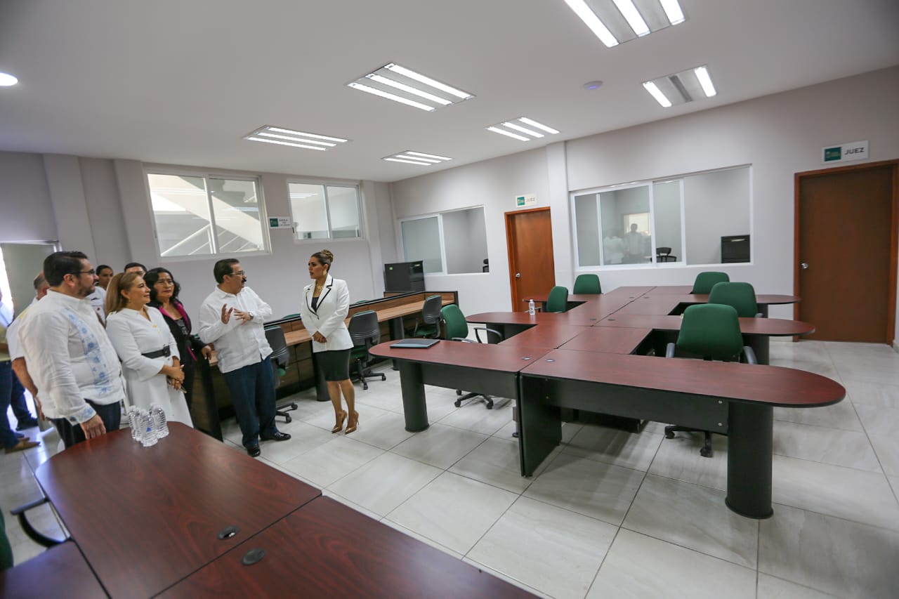 Refrenda Evelyn Salgado su compromiso con la justicia, con el ejercicio eficaz, pronto y transparente de todos los procedimientos en materia penal