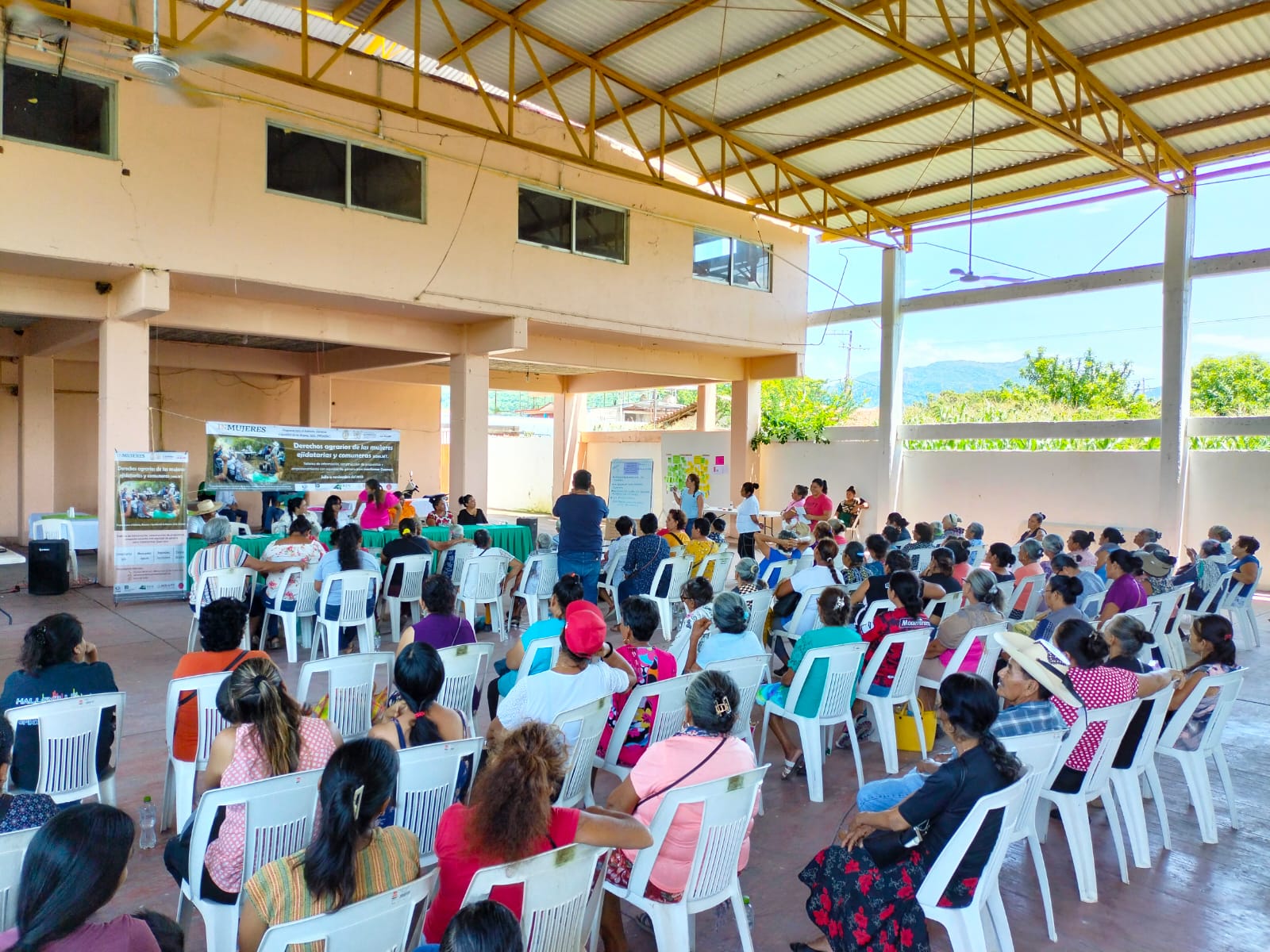 Concluyen Talleres Municipales en Derechos Agrarios de las Mujeres Ejidatarias y Comuneras en la Tierra Caliente: SEMUJER