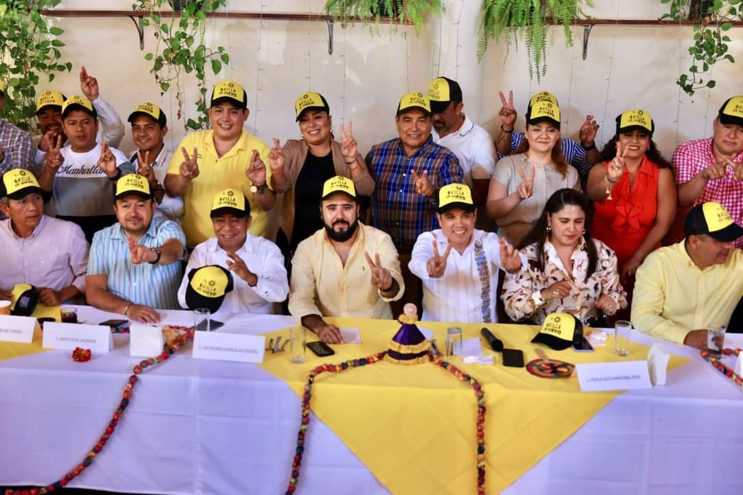 Evodio va al Senado; lo respalda y presenta unánimemente el PRD como su abanderado
