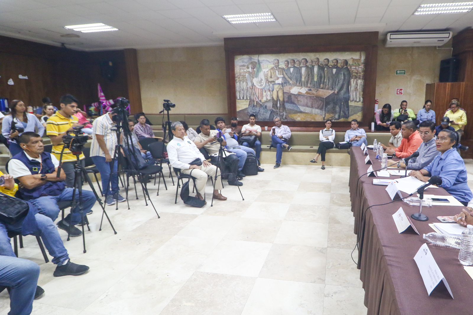 Hay 80 viviendas inundadas en Acapulco; no hay pérdidas humanas: Abelina López