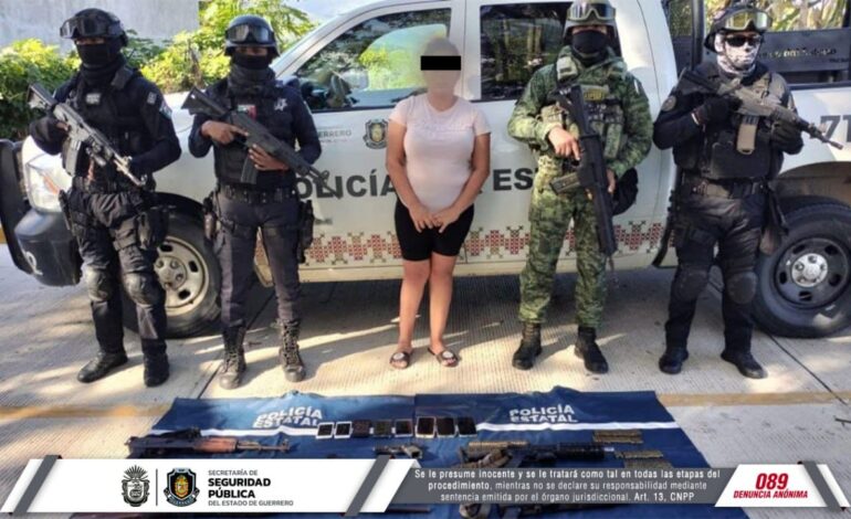 Un menor de edad y una mujer transportaban armas largas, cargadores, cartuchos en San Marcos