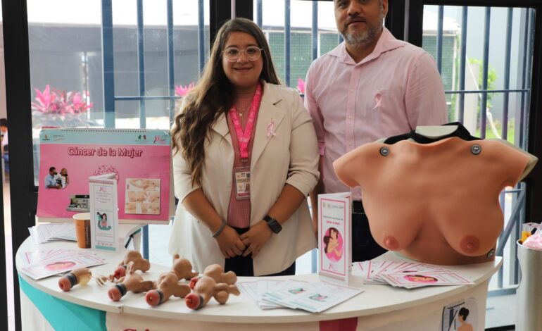 Dan conferencia sobre prevención del cáncer de mama en el Congreso del estado