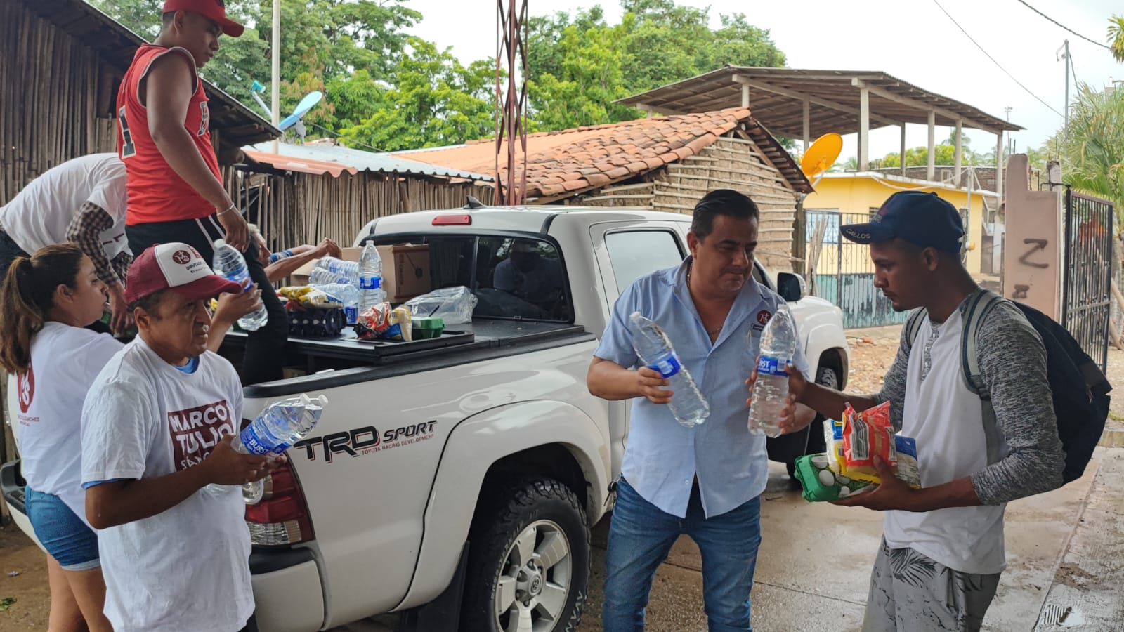 Apoya Marco Tulio Sánchez a familias afectadas por daños de la tormenta «Max»