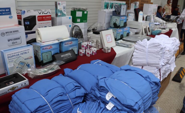 Invierte el gobierno de Guerrero cerca de 300 mdp en equipamiento, insumos y unidades de cómputo para la Secretaría de Salud Estatal
