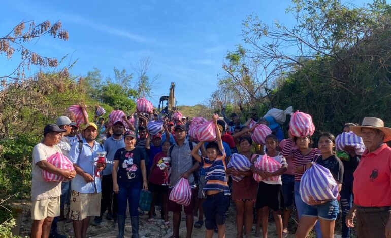 Instala Yoloczin Domínguez comedor comunitario en El Veladero
