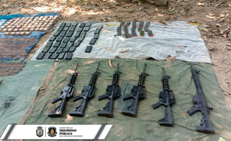 Decomisan armamento en Petatlán, Guerrero