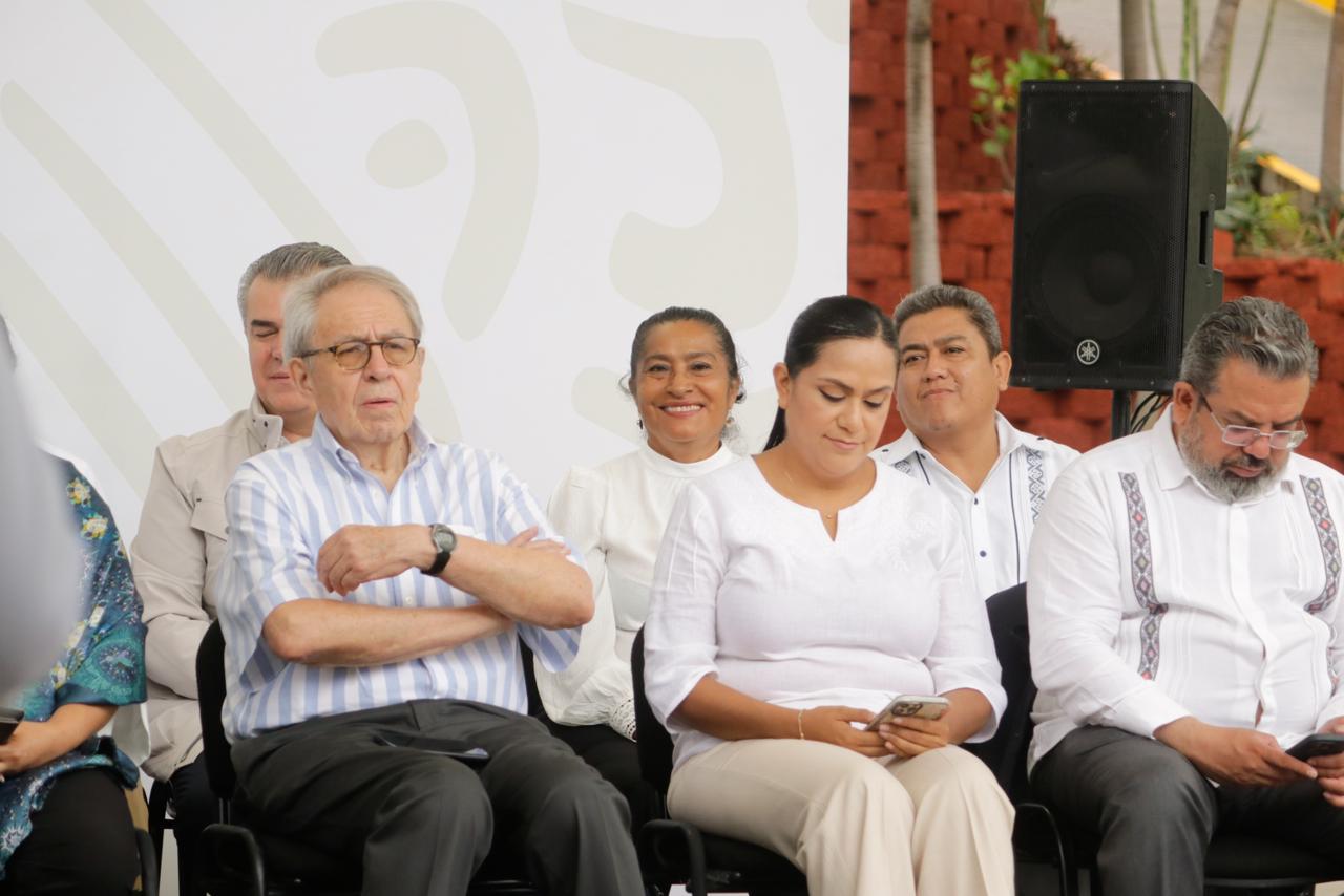 Anuncia Andrés Manuel López Obrador entrega de apoyos para Acapulco