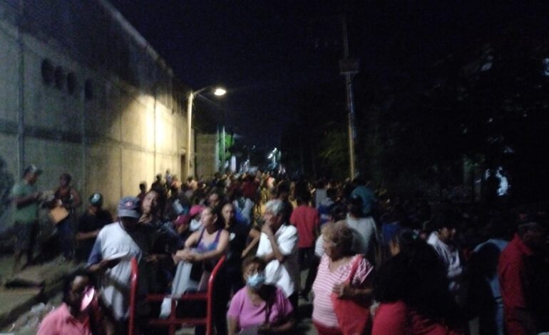 Pernoctan en Ciudad Renacimiento por enseres domésticos