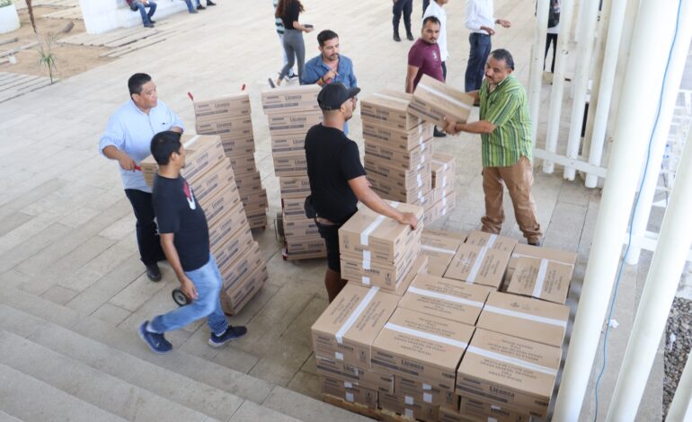 Dona la Segalmex al gobierno de Guerrero leche Liconsa a damnificados por Otis
