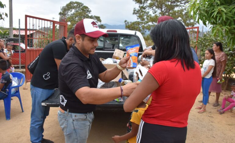En vísperas de Navidad recorre Jacko Badillo Piedra Imán y La Providencia