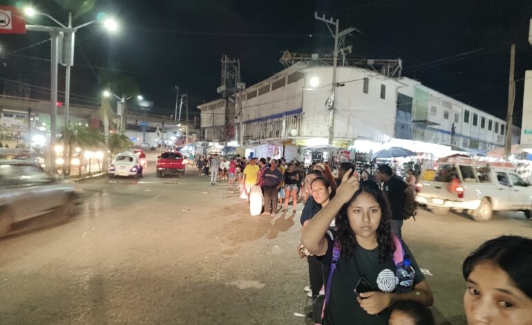 Taxis colectivos amarillos de Acapulco,¿en manos de quién estamos?