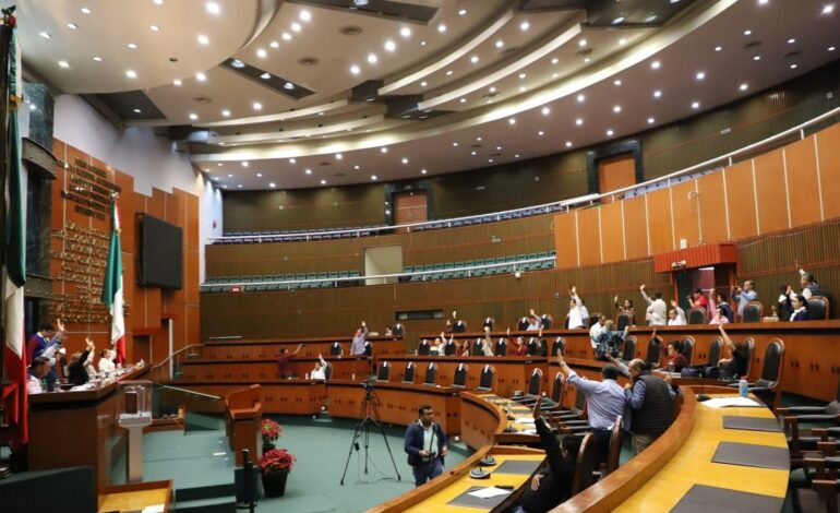 Aprueba Congreso del Estado, creación de tres Universidades en Guerrero