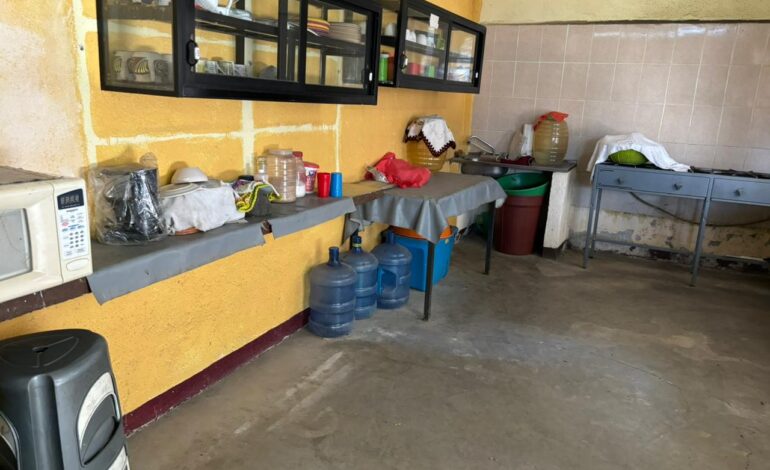 Entrega Gobierno de Acapulco Desayunos Escolares Calientes a comunidades y colonias de la ciudad