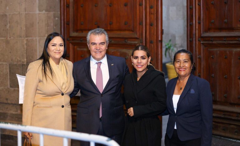 Evelyn Salgado se reúne con AMLO en Palacio Nacional