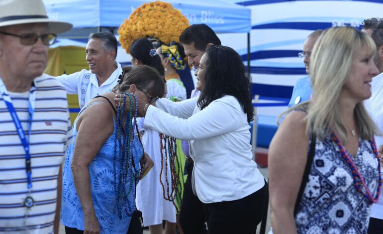 Llega a Acapulco el primer crucero del 2024 con más de 5 mil personas a bordo