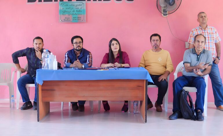 Se reúne Yoloczin Domínguez con autoridades de comunidades de la zona norte de Acapulco