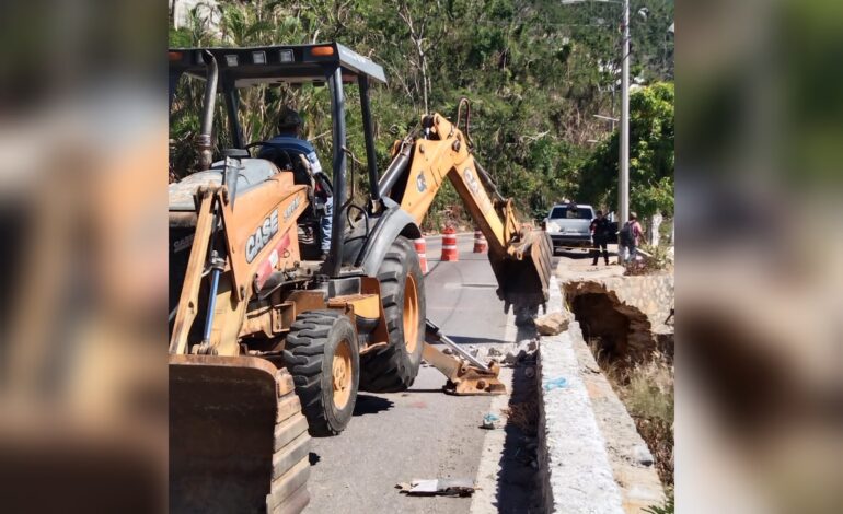 Atiende gobierno de Evelyn Salgado socavón en Avenida Escénica de Acapulco