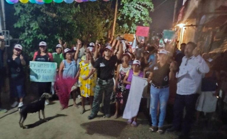 Pone en marcha Jacko Badillo pavimentación de una calle más en Acapulco