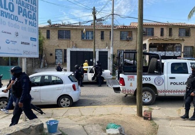 Hombres armados agreden a policía estatal en su día libre