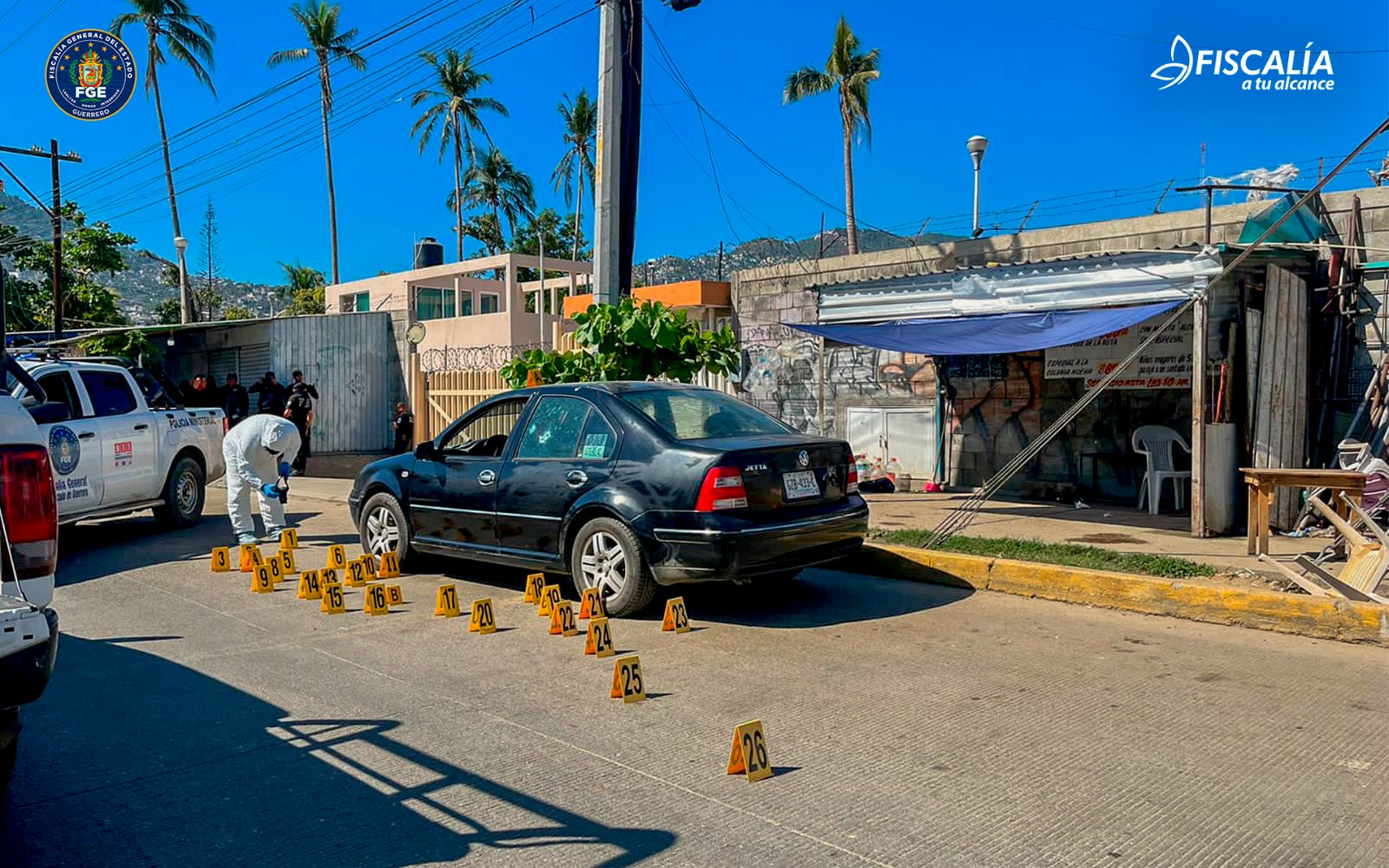 Aclara Fiscalía que ataque armado fue a automovilista y no a un sitio de taxis en el bulevar Vicente Guerrero de Acapulco