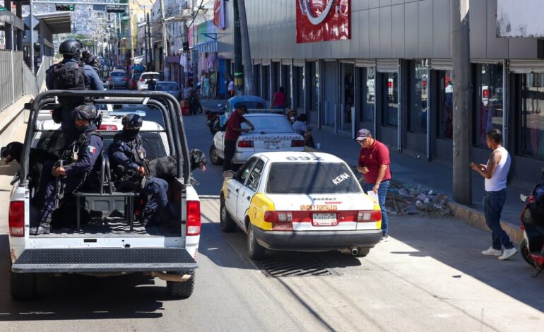 Continúa despliegue operativo coordinado por el Gobierno del Estado en atención al transporte público y usuarios en Acapulco