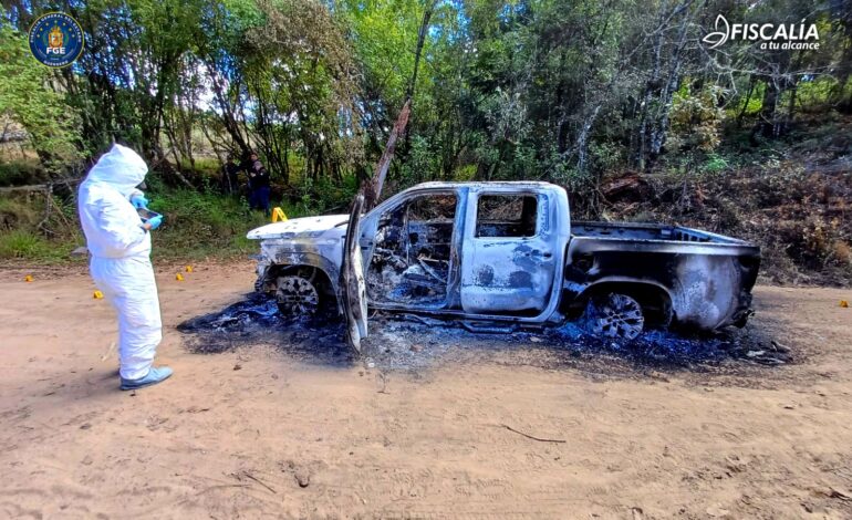 Reportan 8 homicidios en San Miguel Totolapan, incluso un menor de edad; la Fiscalía solo señala que encontró una camioneta quemada