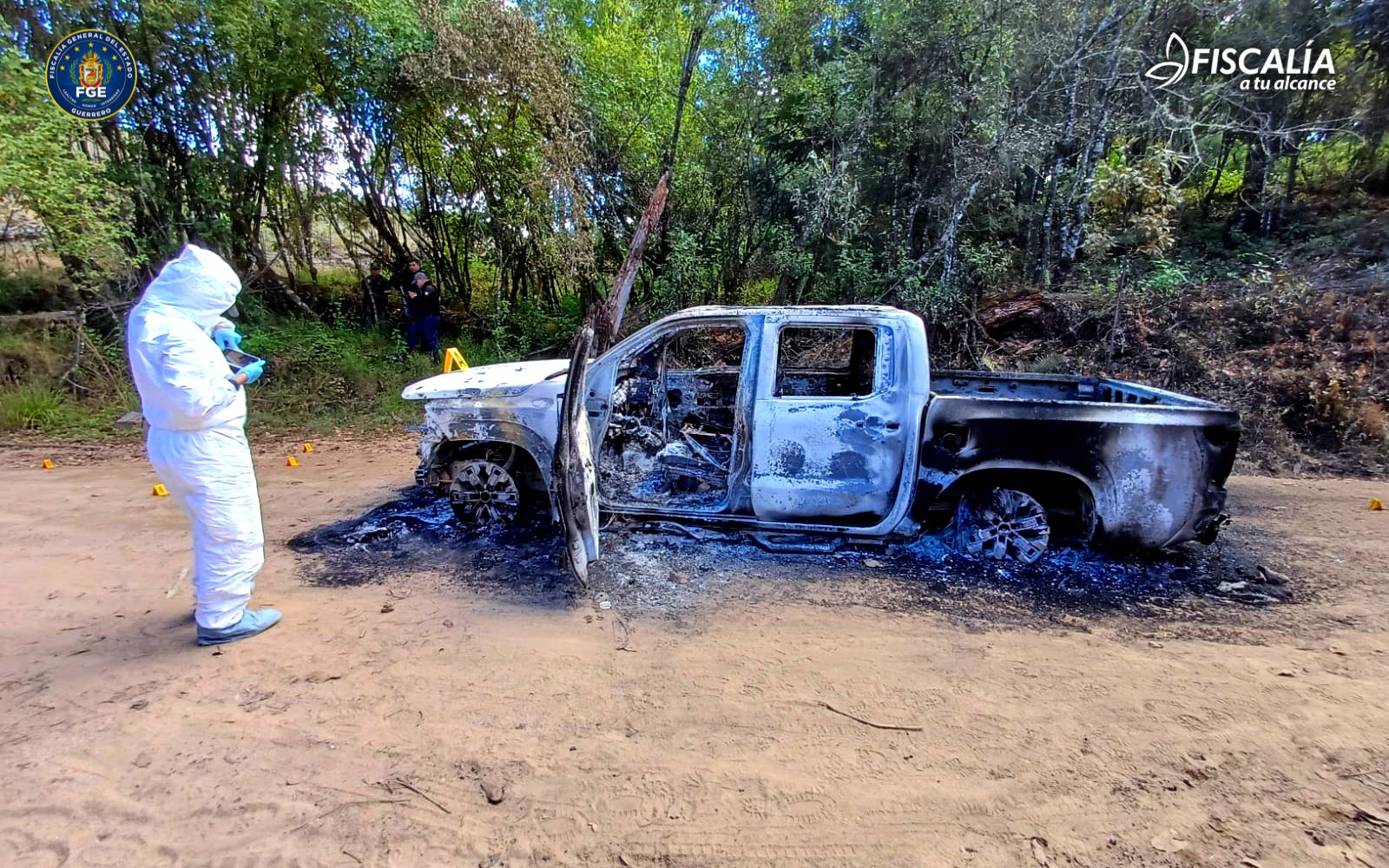 Reportan 8 homicidios en San Miguel Totolapan, incluso un menor de edad; la Fiscalía solo señala que encontró una camioneta quemada