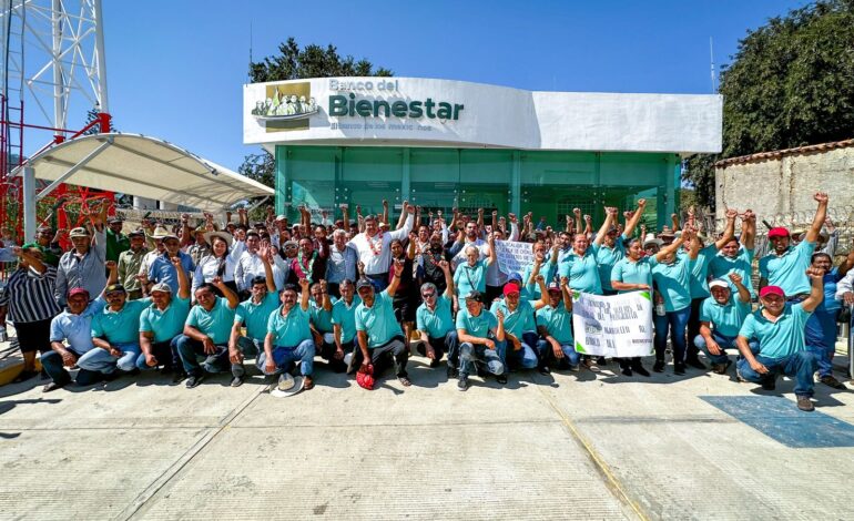 Se inaugura el Banco del Bienestar en Jaleaca de Catalán