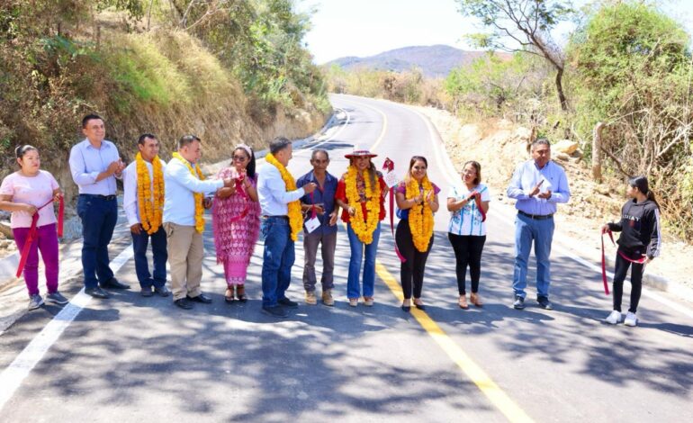 Impulsa Evelyn Salgado el desarrollo sostenible de los pueblos y comunidades de la región Centro