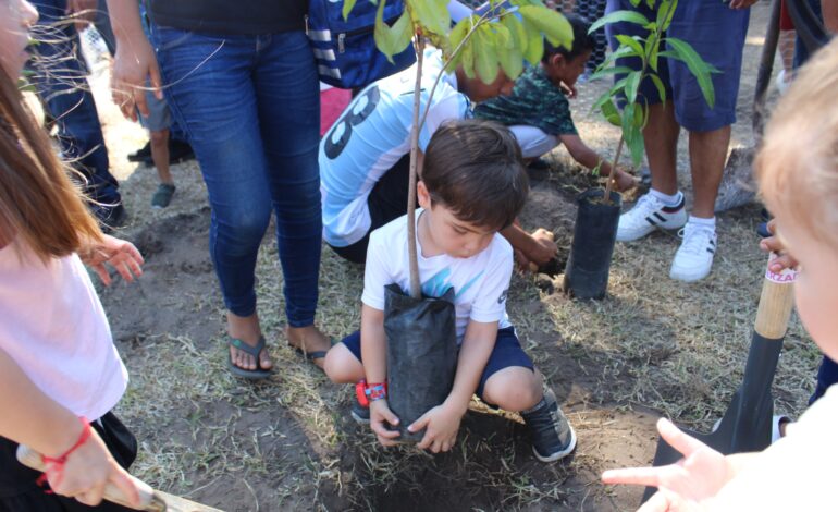 Participa Gobierno de Acapulco en arborización del pulmón verde de Costa Azul