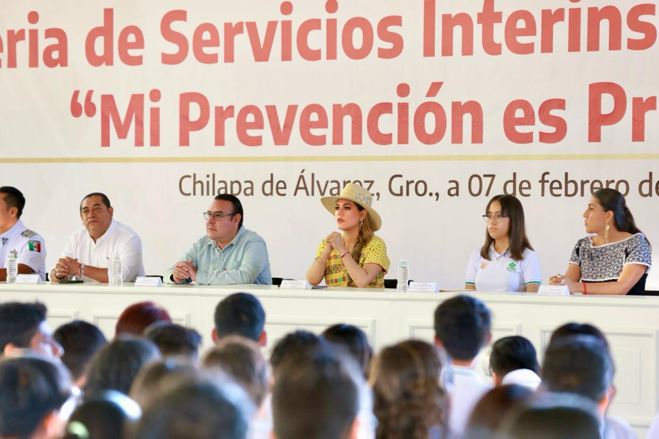 «Somos más los que queremos la paz en Guerrero»: Evelyn Salgado