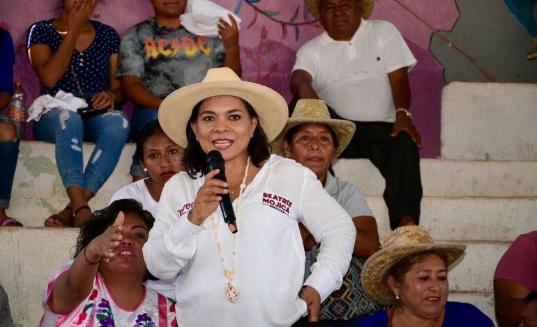 En la histórica Ayutla, Beatriz Mojica se compromete a trabajar por el desarrollo y la justicia para la Costa Chica
