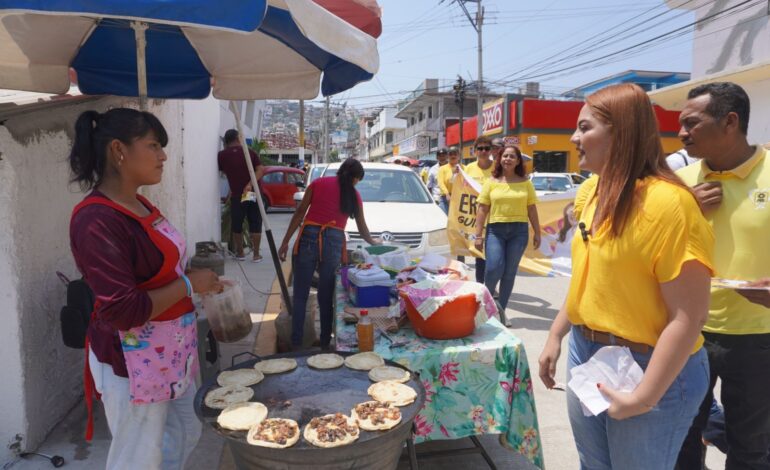 Inicia campaña Erika Guillén respaldada por habitantes del distrito 4 de Acapulco