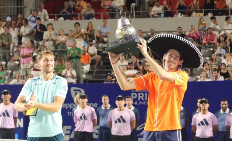 Culmina la edición 31 del Abierto Mexicano de Tenis con la emotiva coronación de Alex de Minaur como bicampeón