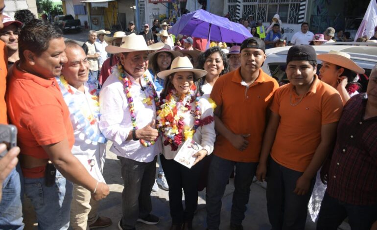 En Tierra Colorada, Beatriz Mojica llama a votar 5 de 5 por Morena