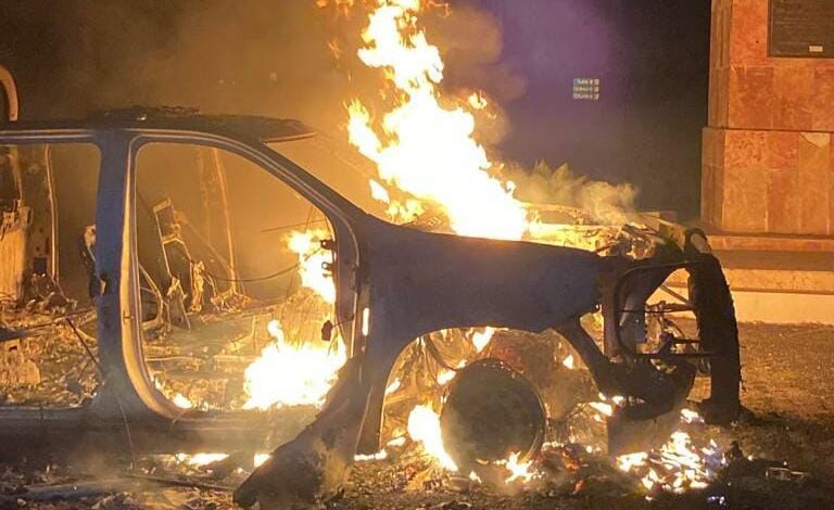 Se desconoce paradero de algunas armas tras quema de patrullas de la Guardia Nacional en el libramiento de Tixtla, Guerrero