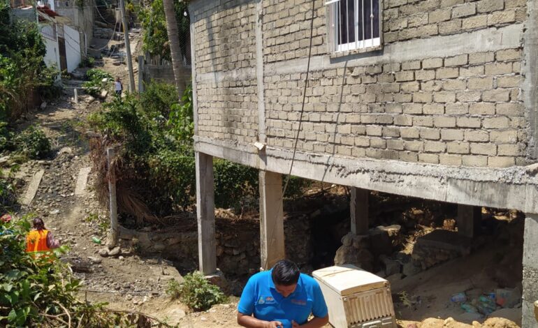Recorre Gobierno de Acapulco cuatro cauces pluviales