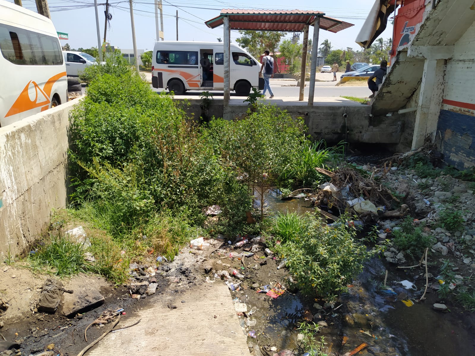 Reporta Gobierno de Acapulco avance del 81 por ciento en revisión de cauces pluviales