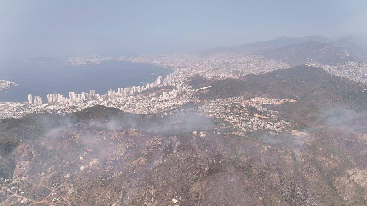 Marina participa en la sofocación de incendios en el Parque Nacional “El Veladero”, en Acapulco