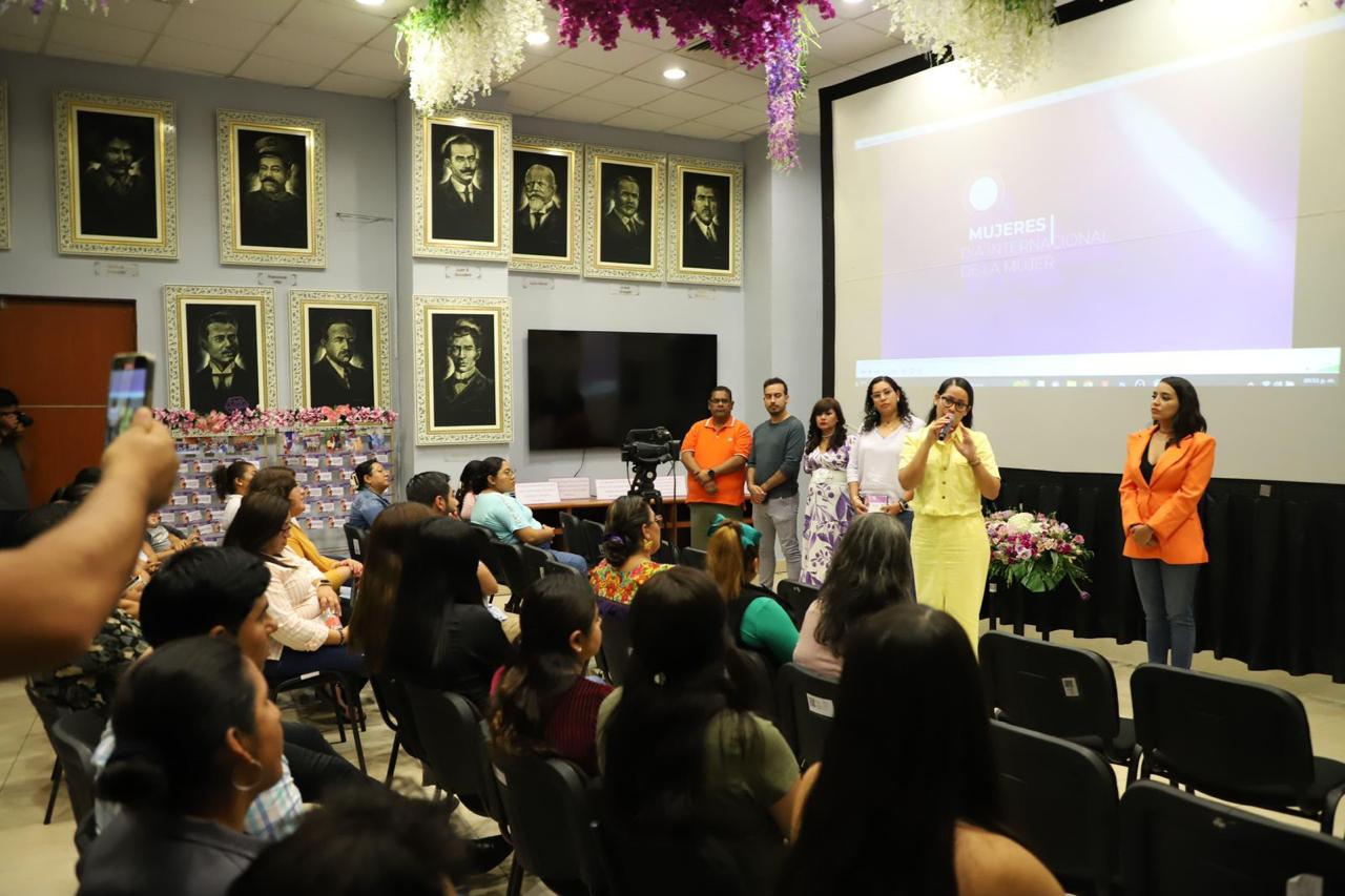 Presentan en el Congreso documental sobre los derechos de las mujeres