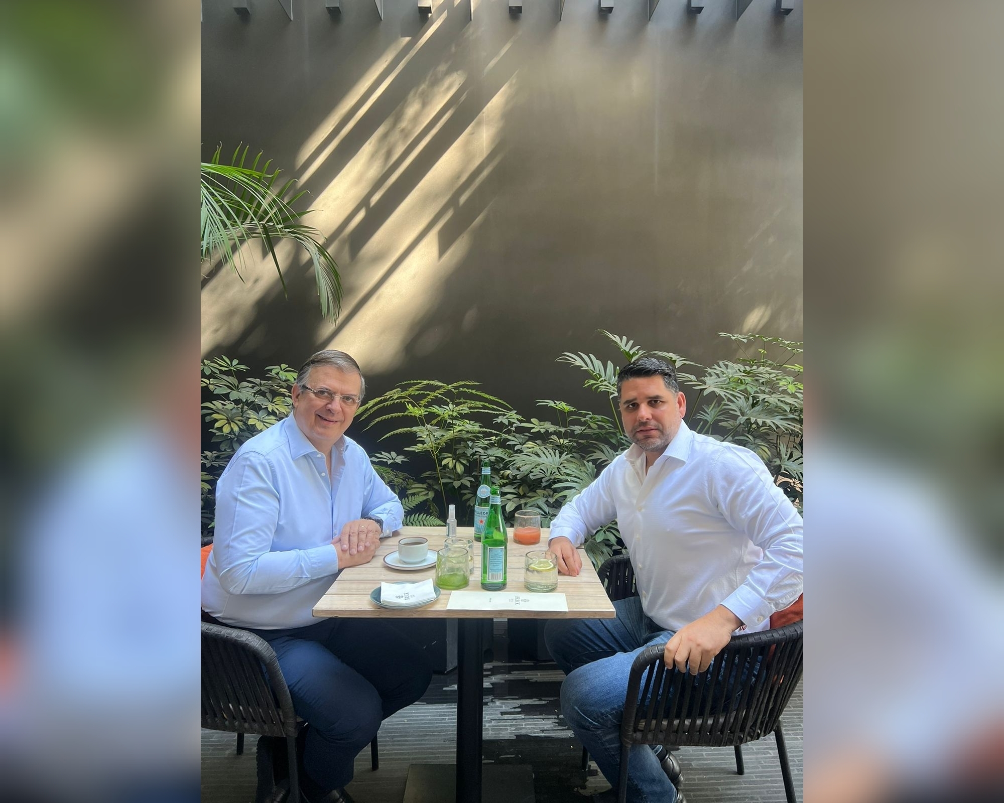 Lloyd Walton se reúne con Marcelo Ebrard tras arranque de campaña rumbo elecciones en México
