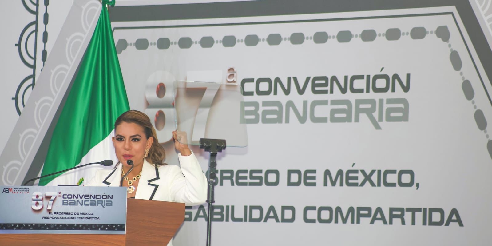 Evelyn Salgado convencion bancariaWhatsApp Image 2024-04-19 at 19.59.16