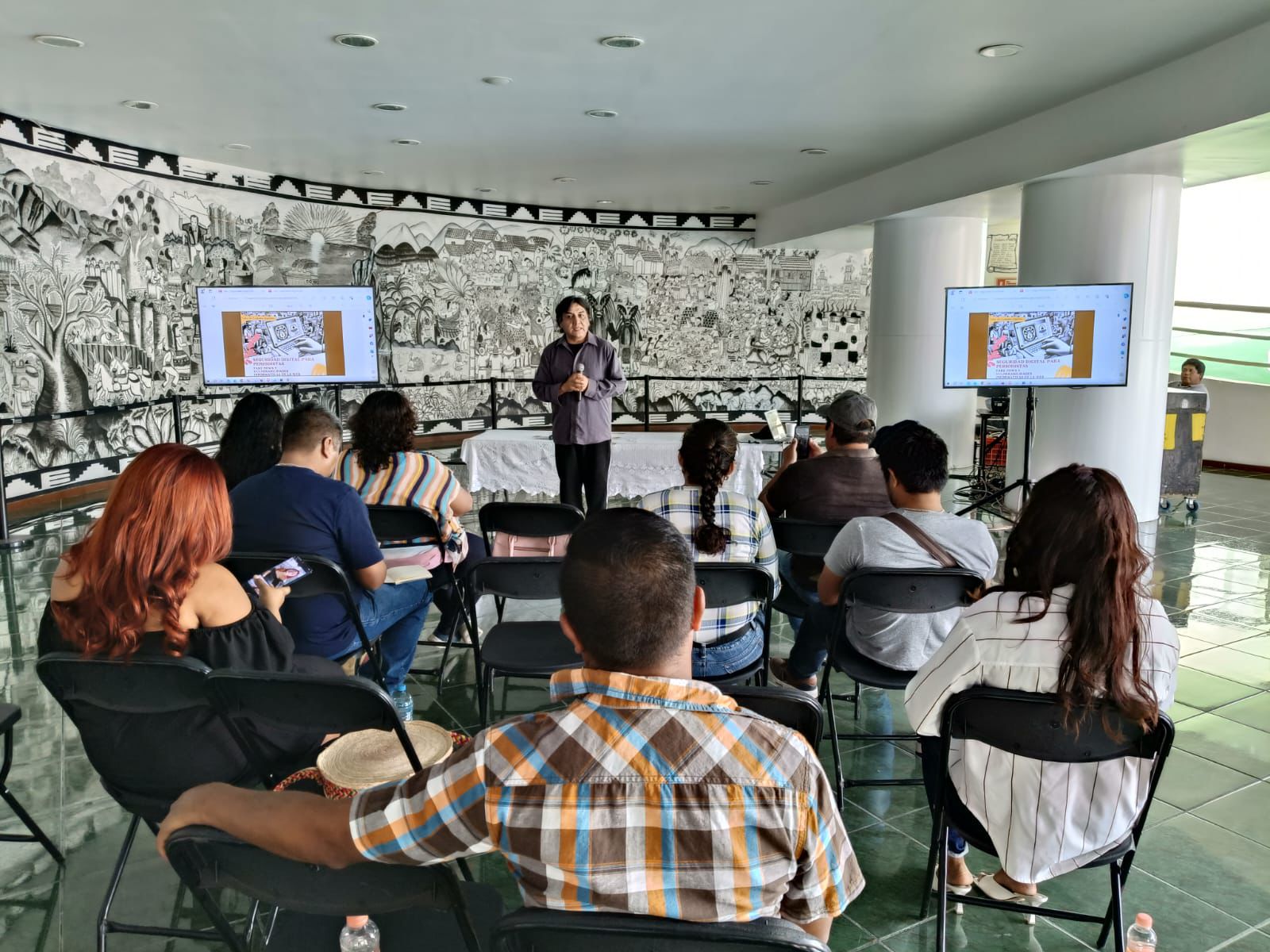 Imparten taller sobre Seguridad Digital para Periodistas, Fake News y vulnerabilidades en la web