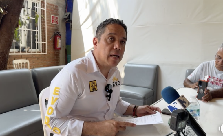 Repitiendo discurso de la oposición a la 4T sobre el tema de la seguridad en Guerrero, Evodio Velázquez denuncia que hombres armados preguntan por él en Chilpancingo
