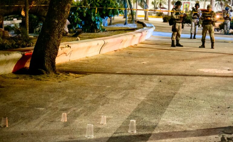 Balean a un hombre en céntrica playa de Acapulco