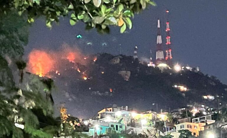 Atiende Gobierno Municipal incendios forestales en distintos puntos de Acapulco