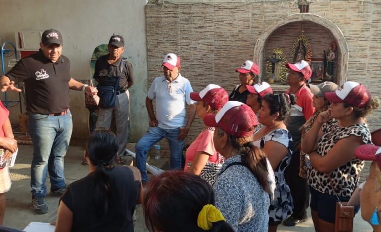 Mantiene Jacko Badillo contacto permanente con el pueblo