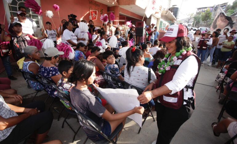 “Conmigo no hay dádiva, conmigo hay desarrollo”, dice Abelina López en Los Manantiales
